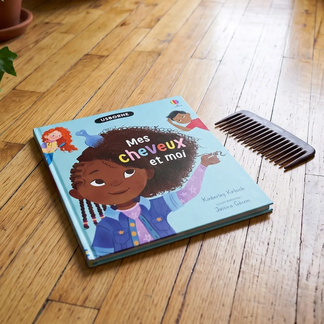 Coiffure enfant cheveux bouclés : livre jeunesse « Mes cheveux et moi » et peigne afro, Boucles Addict Studio Montréal
